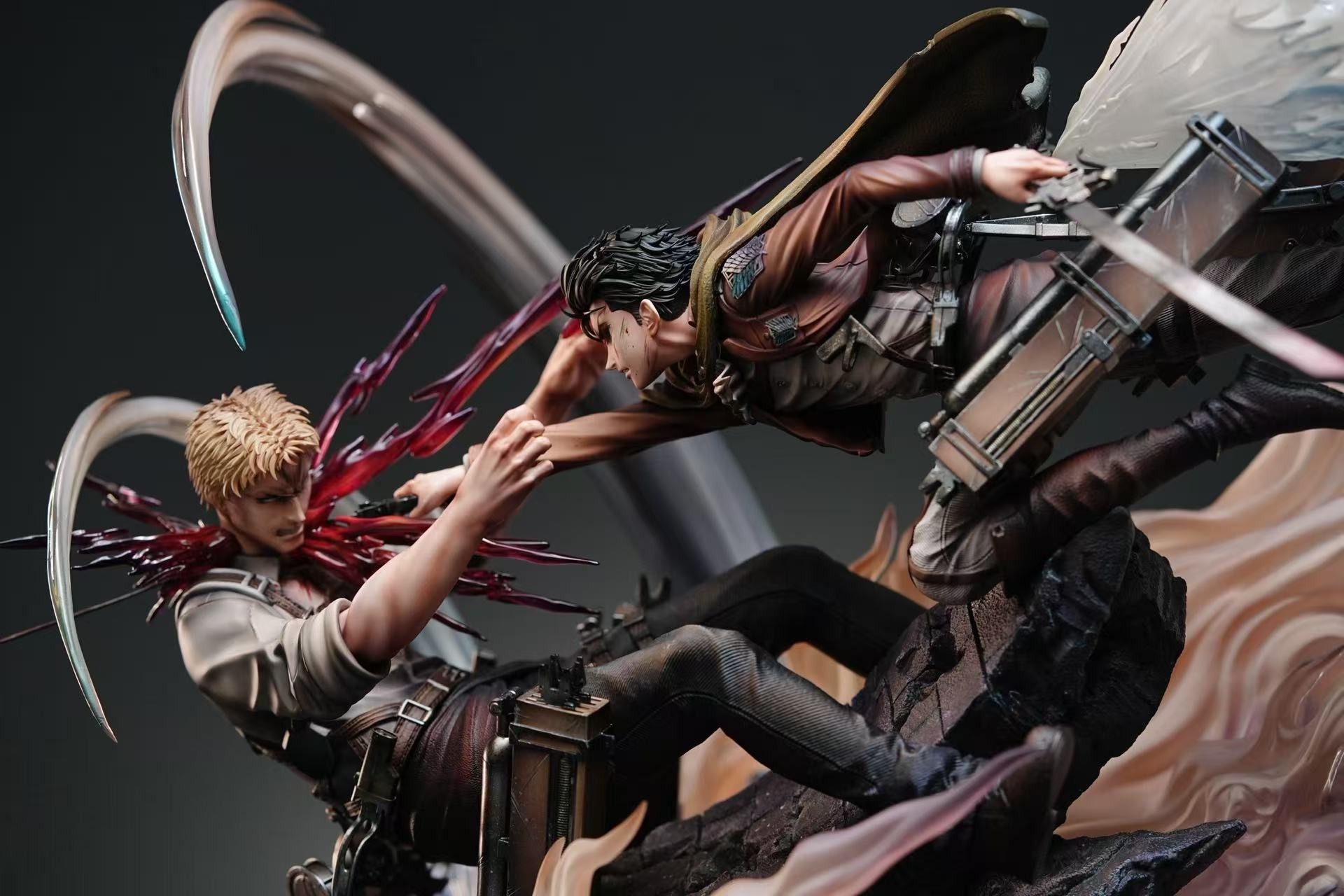 Sure Studio - Battle Series Levi Ackerman VS Reiner Braun Attack on Titan - Image 9