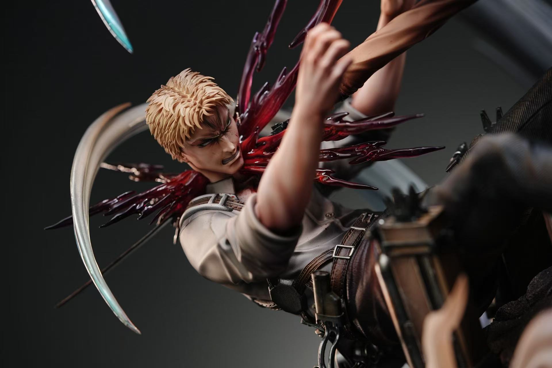Sure Studio - Battle Series Levi Ackerman VS Reiner Braun Attack on Titan - Image 10